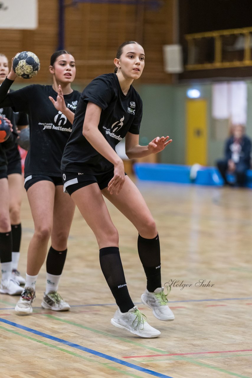 Bild 144 - wBJ SV Henstedt Ulzburg - TuRa Meldorf : Ergebnis: 22:38